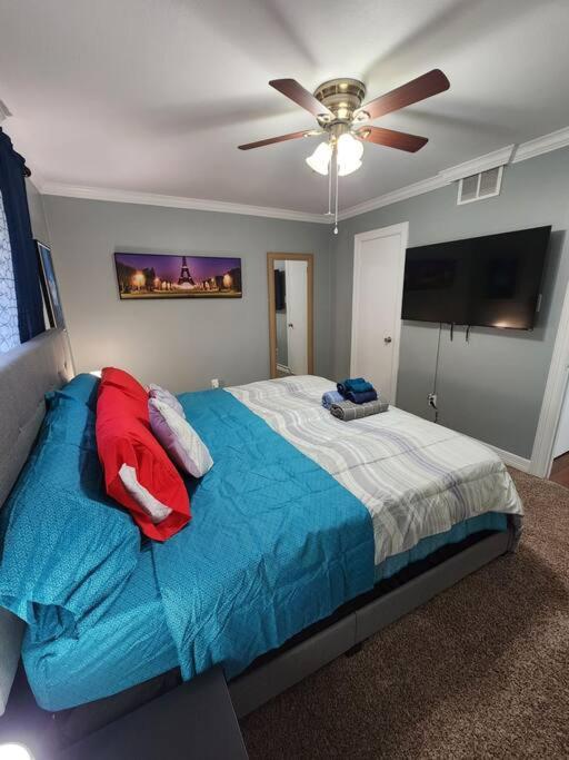 Blue Shark *E4* @ Midtown Comfortable 1Br King Apartment Хьюстон Экстерьер фото