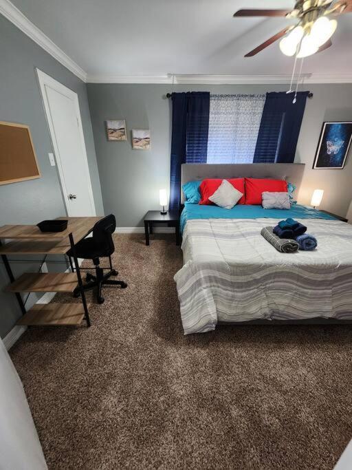 Blue Shark *E4* @ Midtown Comfortable 1Br King Apartment Хьюстон Экстерьер фото