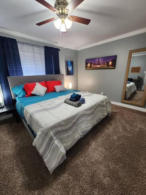 Blue Shark *E4* @ Midtown Comfortable 1Br King Apartment Хьюстон Экстерьер фото